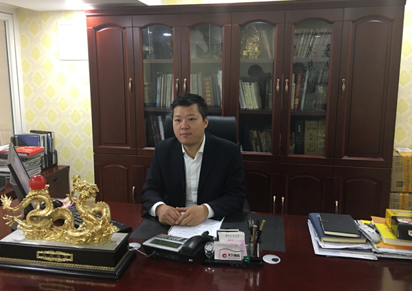 蒙太奇董事長趙廣全攜全體員工給大家拜年啦！